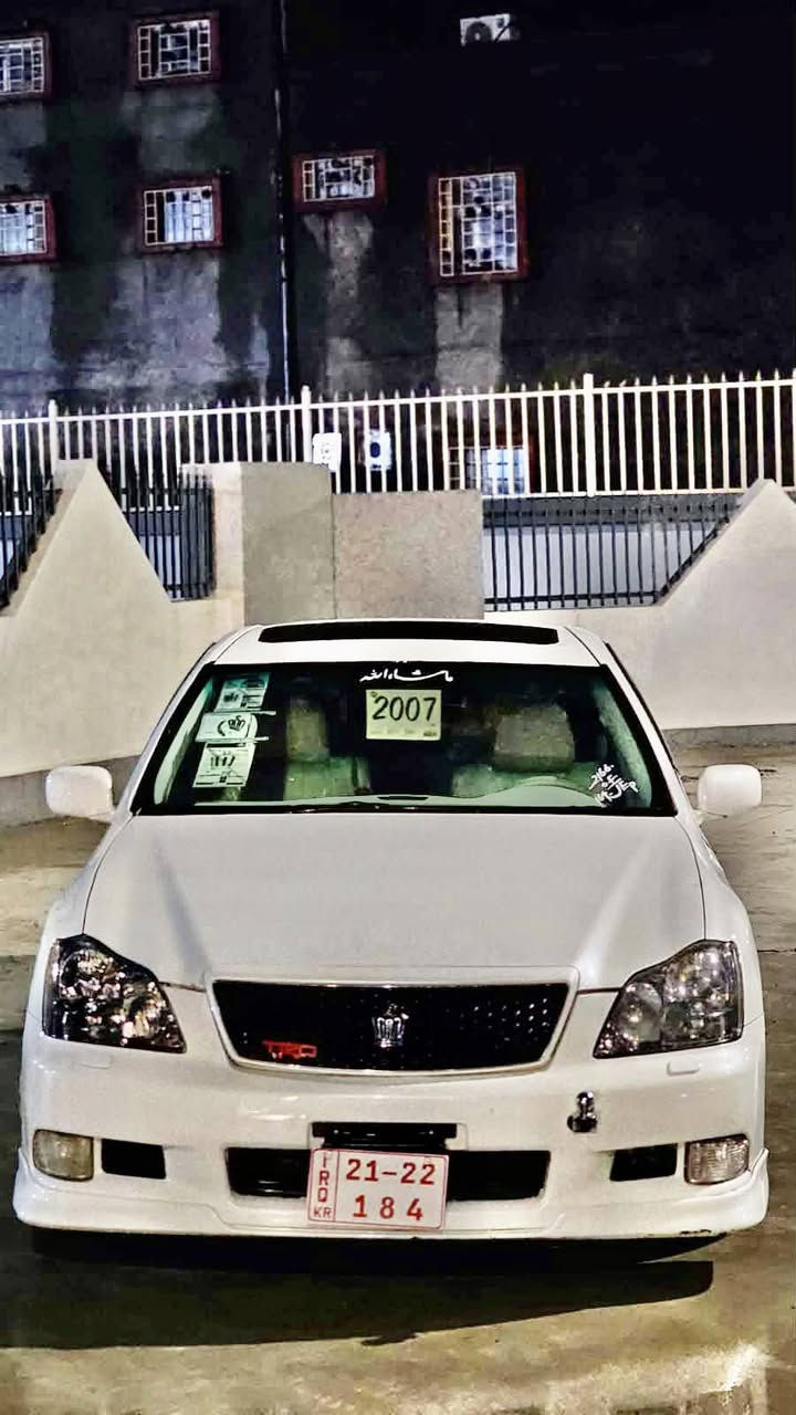 شاهینە بۆ فرۆشتن  2007
GRS 184 براوە براوە 
سەیارە نمونەی جوانیە  کامل مەسرەف کراوە  لە رەسمەکان جوانتر نەبو نەتەوئ
ناو سپە سەیارەکە 
جلد و هیتەر 
سلایت
کوشن حەزن
لەیتی ناوجەی کوێر 
سەقف و کەفەر گۆراوی بە شەرت
گێر و مەکینەی بەشەرتی ١٠٠ فیتەر
٥ بەسمە هەمووی بەسراوە
چوار تایە و ویلی دینگەی سفری بۆ بەسراوە
لە قەوەت خۆی بێزارە 
RPM کراوەتەوە
137کم رۆشتە 
موشتەریت تیل  مالی کەس مەشکێنن

ژ.م ***********
