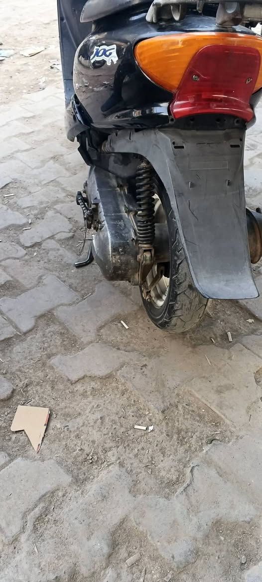 السلام عليكم دراجة عصفوري مكينة تخبل نهضه وسرعه سلف هندر كهربائيات السعر 160 ناصريه المركز مستعجل ع بيع ***********
