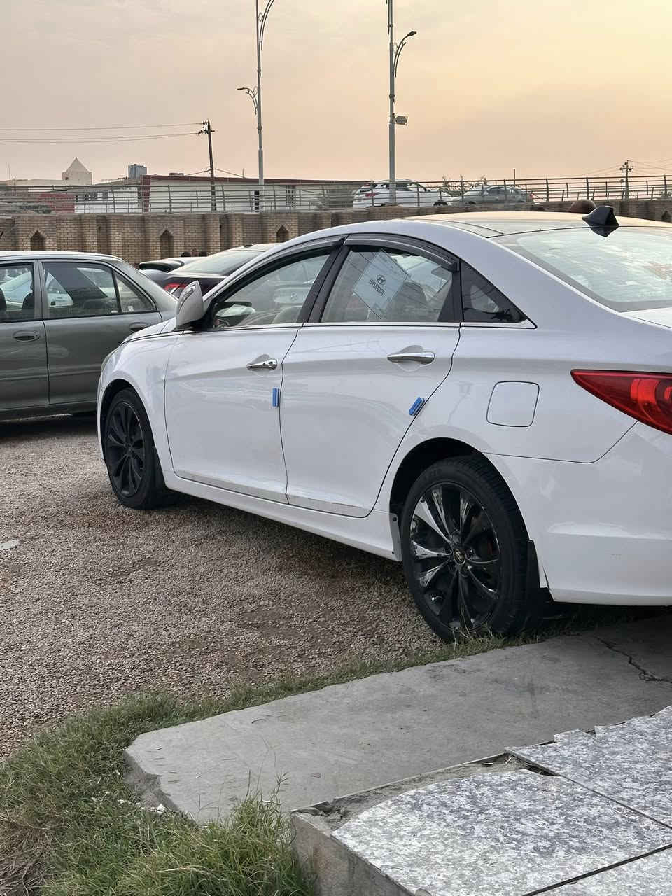 سلام وعليكم سوناتا البيع فول مواصفات واحد علا واحد السياره خير من الله بيهااا بارد خفيف بل بابين شخط مال ابو دراجه العنوان الفلوجه السعر 120وبيهااا مجال ***********
