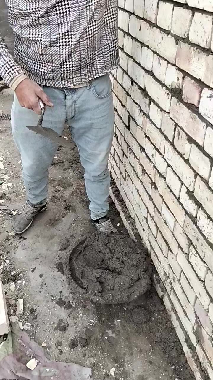 السلام عليكم خلف ما البناء مصري شغل درجه اولى اداره ابو عمار سعر مناسب للجميع رقمب***********
