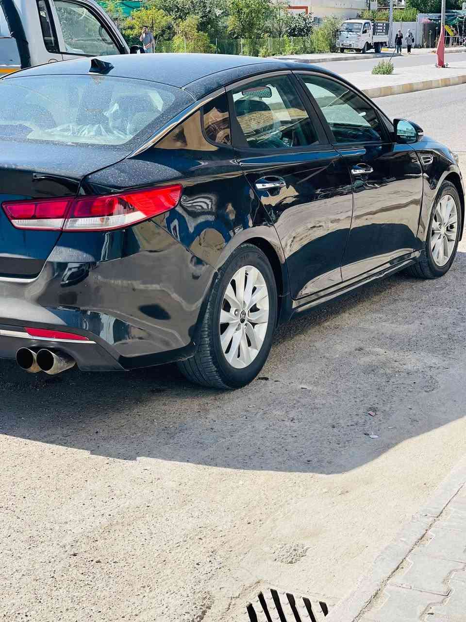 السلام عليكم كيا اوبتيما موديل 16 السياره جاهزه من كلشي مكينه كير حداديه تخم تاير تبريد تدفئه رقم شمالي السياره حلوه بمعنه الكلمه السياره بدون حادث فقط كلير بالجاملغات الخلفيه صور الحادث مرفق بالمنشور مكان السياره واسط الكوت مركز المدينه رقم الهاتف (***********)
