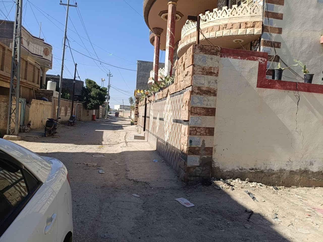 بيه بتلو متكون من غرفتين وصاله وصحيات ومطبخ واستقبال وحديقه +كراج سياره
الموقع المسيب/ حي جايد  اله مدخلين من شارع الاطفاء او شارع الجامع خلف دار احمد مكاوي

للاستفسار/ ***********
