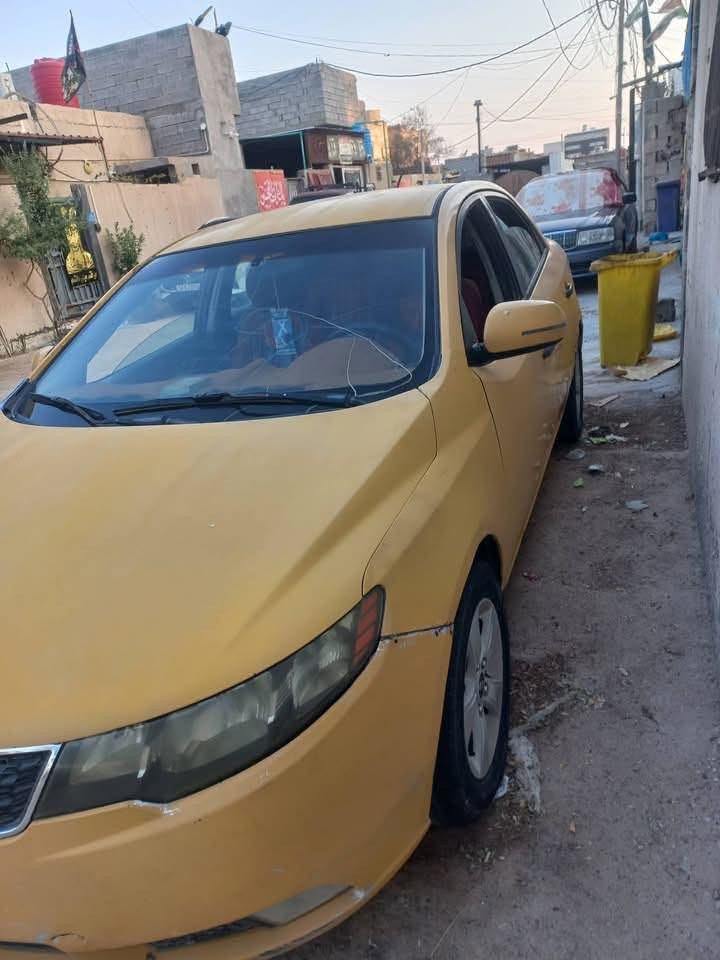 ألسلام عليكم سيراتو مديل ٢٠١٢ لبيع السعر ٧٠ وبيها مجال 
الاتصال على الرقم ***********
