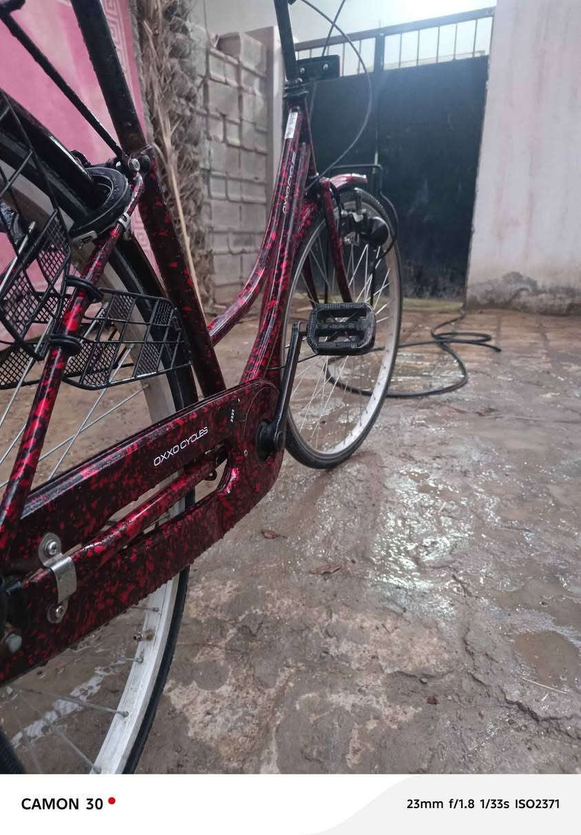 بايسكل للبيع موشم موديل 23 
مكاني ديالى بعقوبة السعر100وبي مجال قليل للاستفسار متواجد فيس ورقم*********** Singapore
