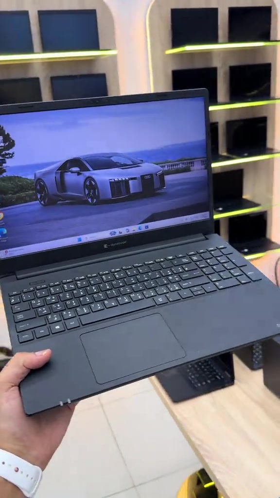Tosheba dynabook  Cori5th10  Rom 256gb ssd Ram 8gb Display 16.6inch بسعر 350الف والتوصيل مجاني  *********** ***********
