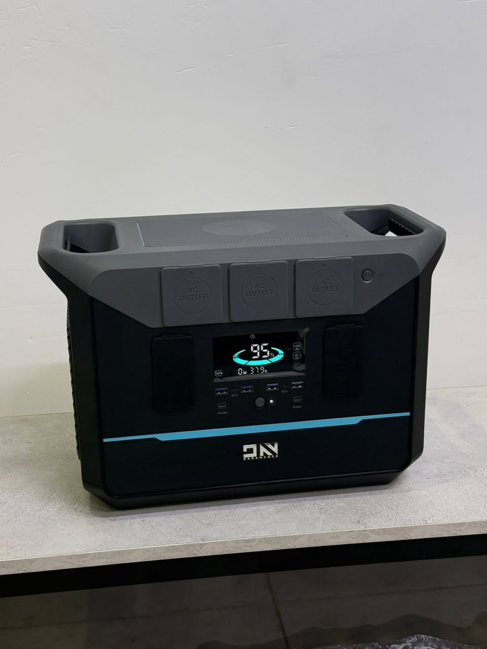 8 أمبير
1800 واط 

واتساب ***********
