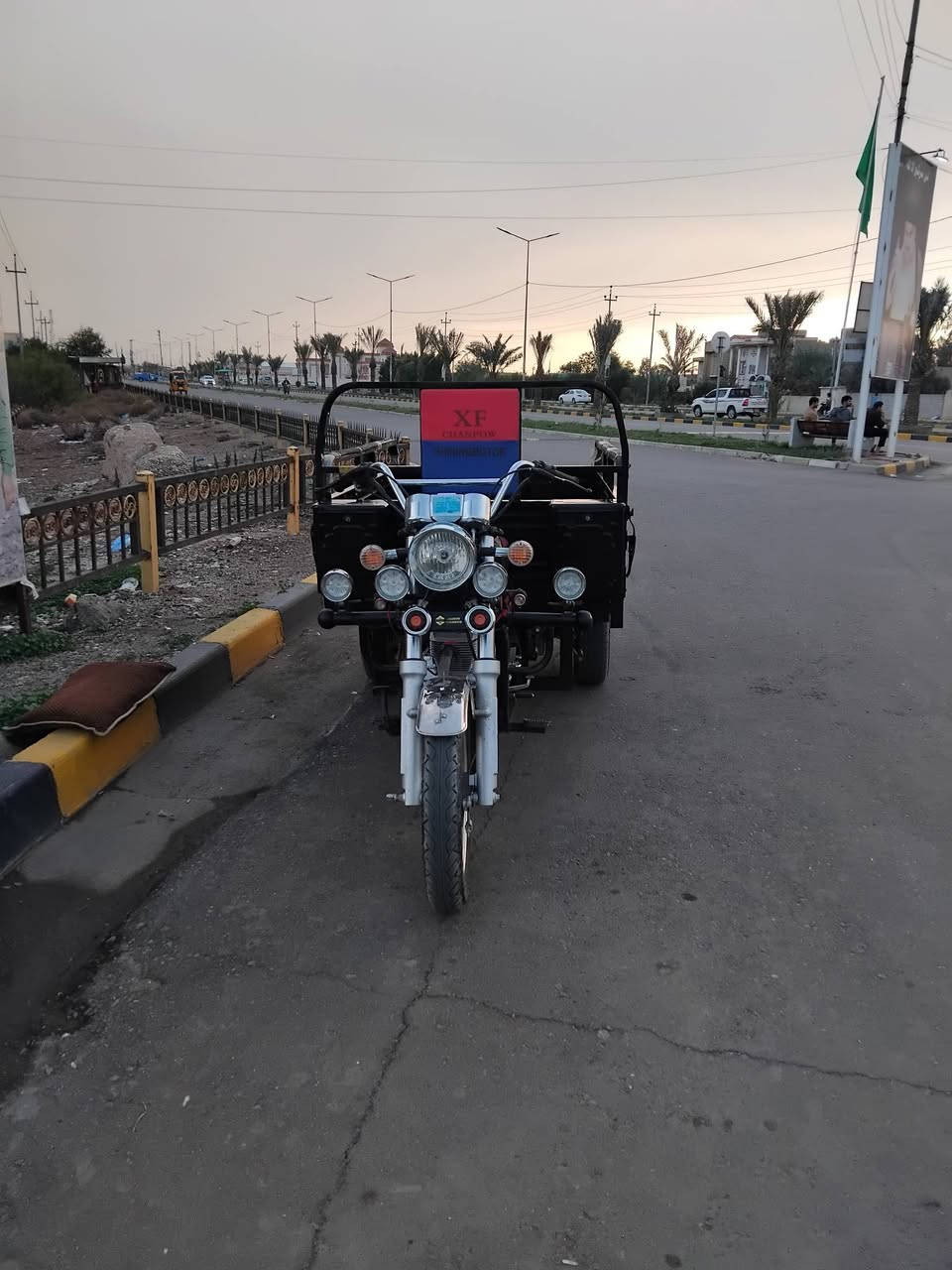 سلام عليكم ستوتة للبيع مكفولة كفالة عامة موديل 23 وطالعة 25 سعرة ٢٦٠٠ وبية مجال  مكان العمارة  ***********
