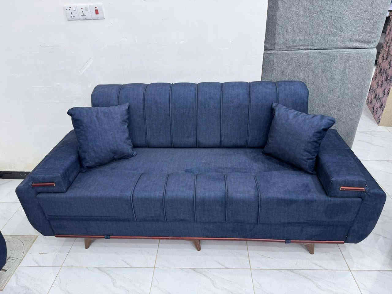 تخم تزكام جديد 10 مقاعد شكد تريد ضمان اخذ❗❗💯
لعنوان كوت زين القوس شارع الملةيوجد تفصال حسب طلب
للحجز *********** يوجد توصيل بعد لمقابله 🚛
