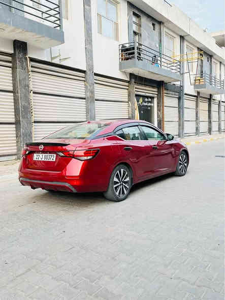 بسم الله 
نيسان سنترا 2023 SV فول مواصفات رقم اربيل الجديد هزه سنويه جديده 
مواصفات فتحه بصمه تشغيل عن بعد داخل قرميدي بلادي تبريد لمس منفصل تدفئه كشنات مع مقود شاشه كليره ابل كار بلي كامره خلفيه حساسات خلفيه وهوايه بعد بيها مواصفات .
حادث السياره بنيد فقط مصلح ومصبوغ و جاملغ ايسر بارد ايرباك ستيرن فقط وراجع سستم 
هذا رقم الشاصي 3N1AB8CV2PY277448
السياره ماشيه 30 الف ميل على ايد وحده بعدها شركه 
للتواصل *********** مهندس احمد 
 *********** واتس اب 
عنوان السياره مجمع الزيتون مجاور مجمع بدور بغداد قرب مطار بغداد 
لمعرفه السعر علق ب تم بغداد
