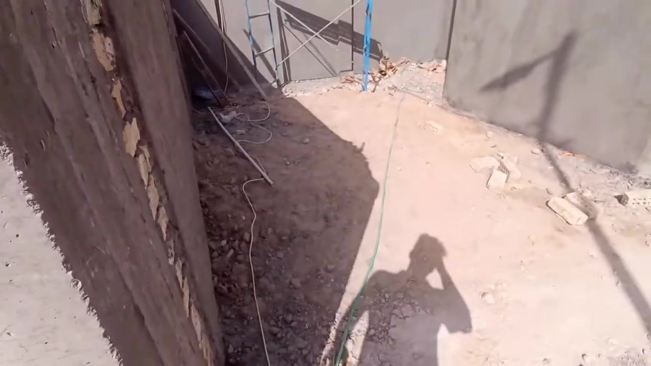 دار للبيع في قرية السلام النموذجيه في المناذره 
البناء طابوق 🧱 موقع مميز ع حديقه
المساحه 200متر
غرفتين
صاله
استقبال
مطبخ
تفاصيل اكثر خاص او اتصل واتساب ***********
