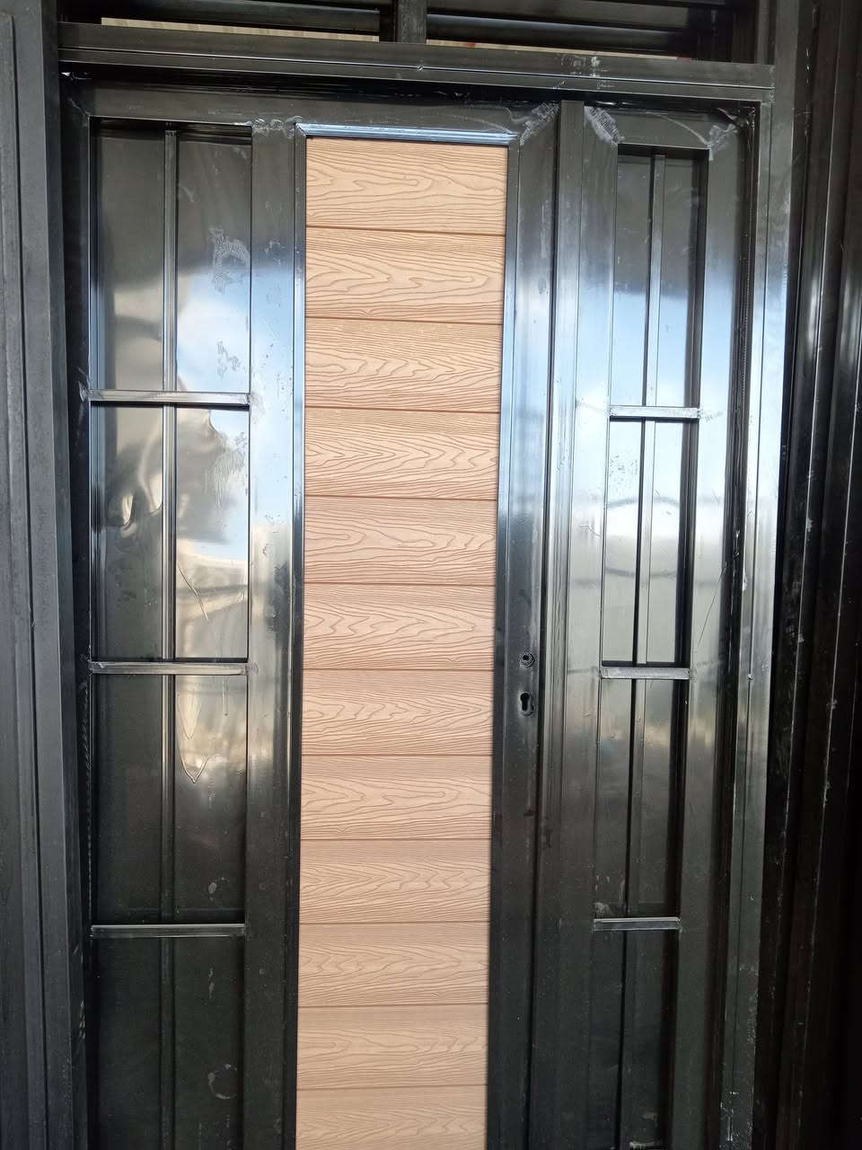 بسم لله الرحمن الرحيم (للعلم أني شخصين أجي اي باب تطلبون و مايعجبك لا تاخذو 
أن شاء الله يوم الأربعاء أجي على بلد السحاقي الضلوعيه أجيب بوب مال حوش وشبابيك وبوب مال كندور جميع القياسات موجوده الي يريد يصلك بسعر جدآ جدآ مناسب لئن أني راح أجي للئستفسارالتصال *********** /***********
