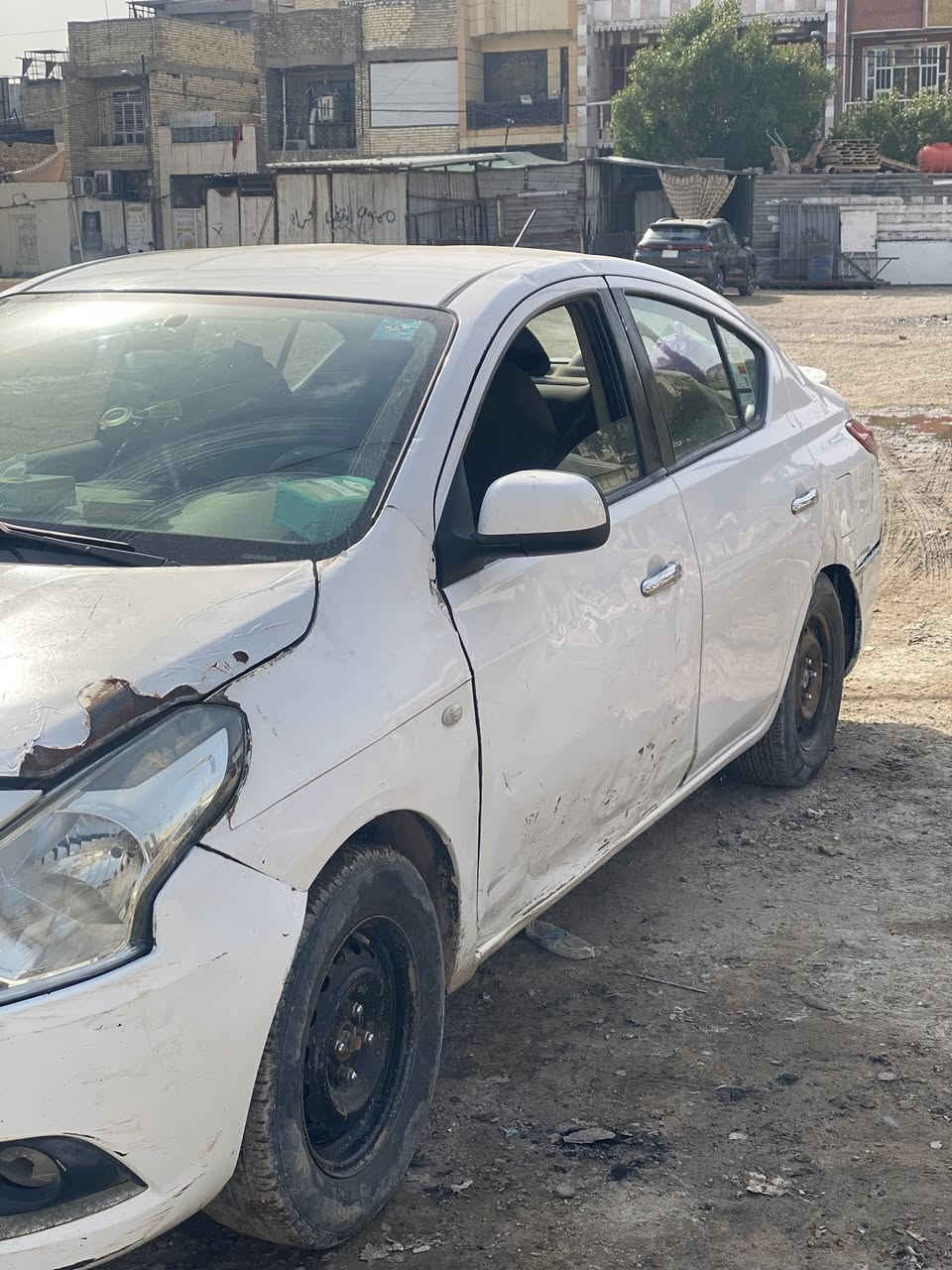 السلام عليكم 

نيسان سني موديل 19مكينه وكير مكفولات  كشرها مثل ما موضح بالفيديو تبريد تدفئه كله شغال كهربائيات السياره بيها بس بارد بدون حار شواصي لغود مكفولات السعر 85 السياره بأسمي تحويل ثاني يوم ***********
