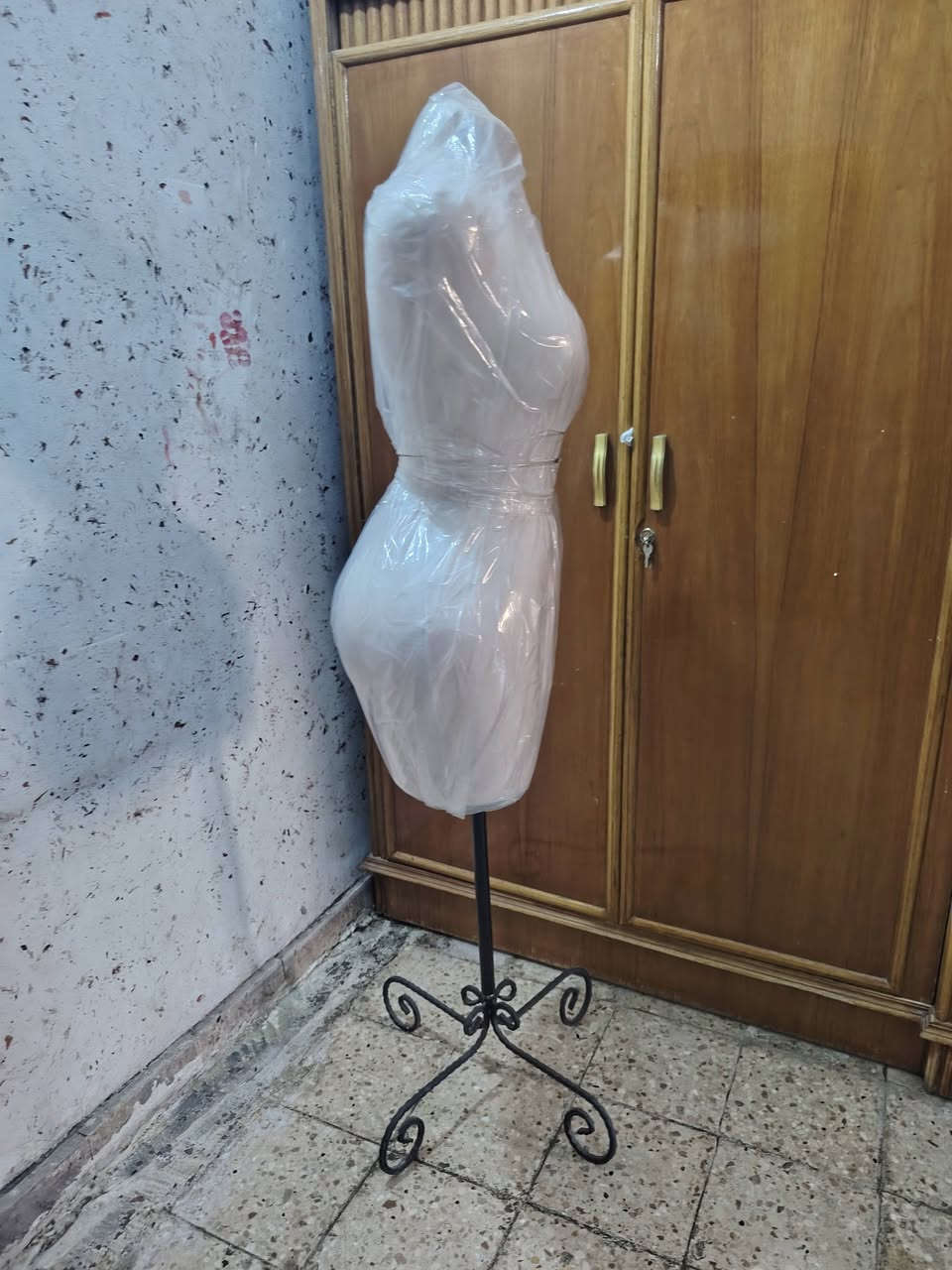 السلام عليكم للبيع ملكانه نحت سعره ٦٠ لف المكان البياع الشرطه الرابعه للستفسار عل خاص


**إذا كنت صاحب هذا الإعلان وتريد حذفه لأي سبب، رجاءا أرسل رسالة إلى الدعم الفني**