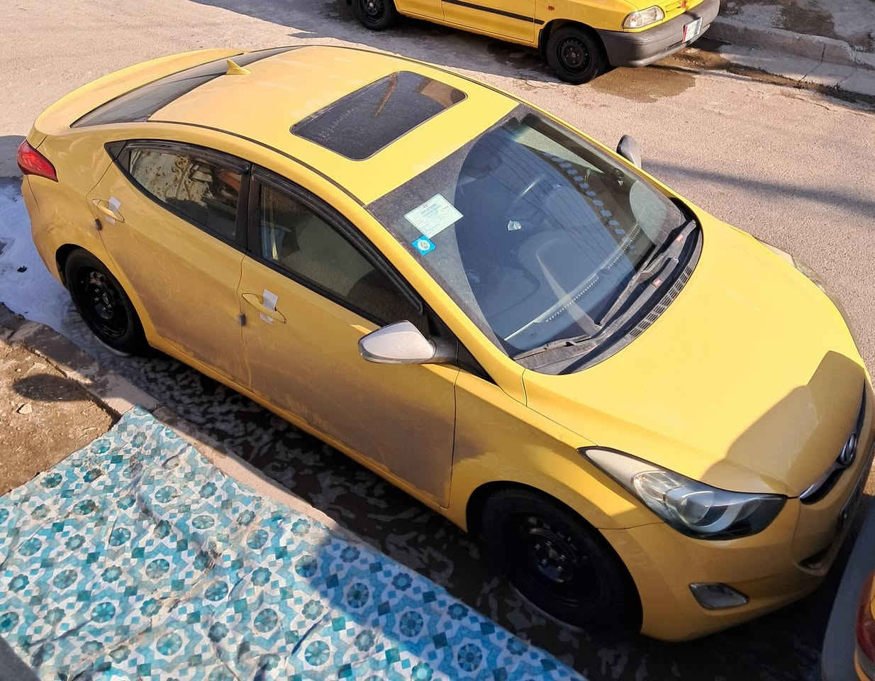 السلام عليكم 
النترا 2012 مضلع 
سياره مكينه وكير وكهربائيات خير من الله نعمه 
تبريد ثلج 
حادث قطعتين جاملغ امامي الايسر و قبق جنطة بدون دواخل
رقم انكليزي مصفرة هيئه وغرامات بأسمي تحويل ثاني يوم 
سياره مال جناي ما بيها كلوب طافي و منضومه زنون 
السعر 98 وبيها مجال ان شاء الله 
مكاني بغداد الزعفرانيه ***********//***********
