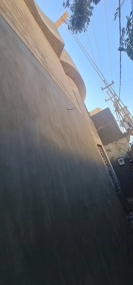 سلام عليكم الباخ من كربلاء شغلي هندسي درجه اولى جميع انواع البخ استغل سرعه ونضافه مكاني كربلاء رقم تلفون ***********
