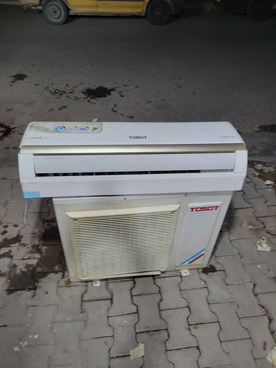 سبلت توسوت طن ونص شغال وكامل غازه مقفول غراضه كاملة تبريده ثلج فقط ملغية التدفئة ب ٢٧٥ وبي مجال قليل المكان بغداد *********** بغداد, العراق
