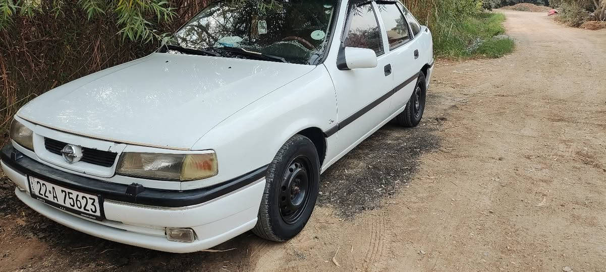 اوبل فكترا للبيع كير اوتوماتيك محرك 2000 موديل 93 بلاديه السياره مابيها رقم أربيل نقص السعر 50وبيها مجال اتصال ***********
