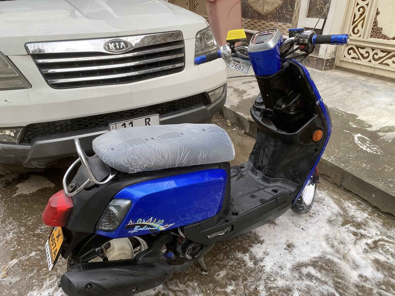 للبيع فقط بوليس مسطره نوزل الدراجه كفراتهه نضاف مبدلات سلف رياضي بوشه ٥٥ محرك مفتوح بس ناعم نكره سلف شلعه ومعدل يخبل الدراجه كل نقص مابيهه بس دشبول عطلان منفيس موجود السعر ٥٠٠ الف الشراي واتساب او يتصل مكاني بغداد الامين 
***********
