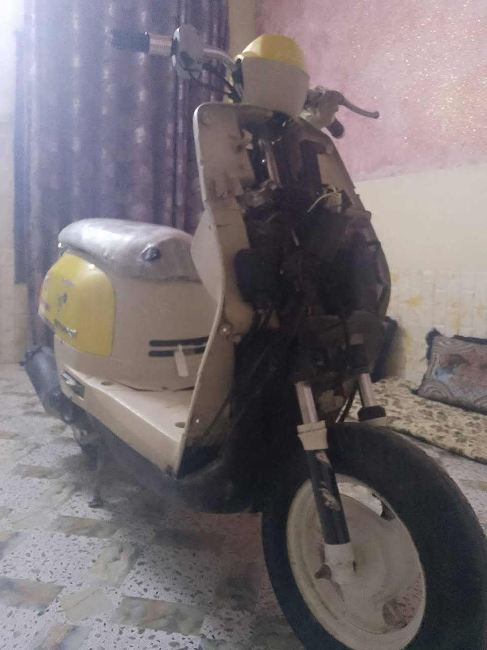 دراجه بوليس كابريته دراجه نضيفه وحلوه عوزه بس كفر لايت ولااشاير كلهن موجودات اتصل وبيك خير وتدلل ***********
