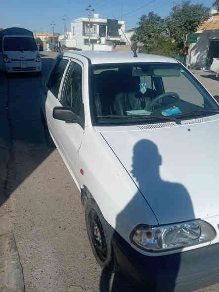 سلام عليكم سايبه موديل ٢٥ مكفوله ماشيه ٥٠الف  مكان سياره بغداد  التصال ***********
