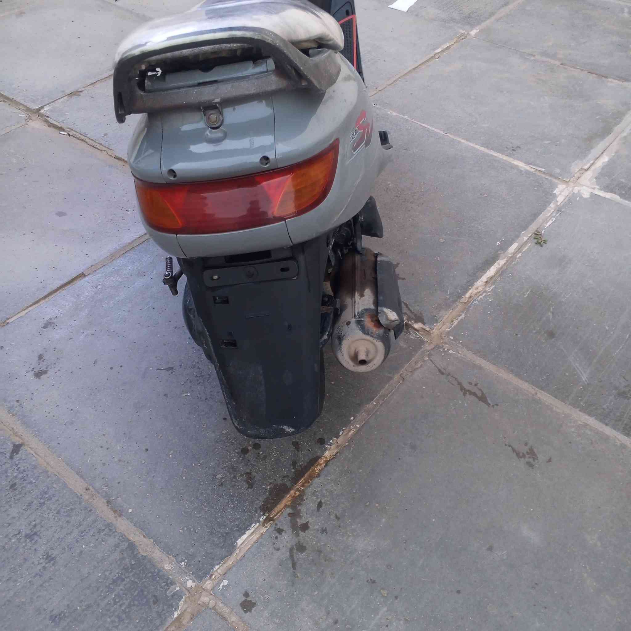 السلام عليكم دراجه فراشه نضيفه فول مواصفات كلشي مابيها السعر خاص *********** مكاني يم الجسر
