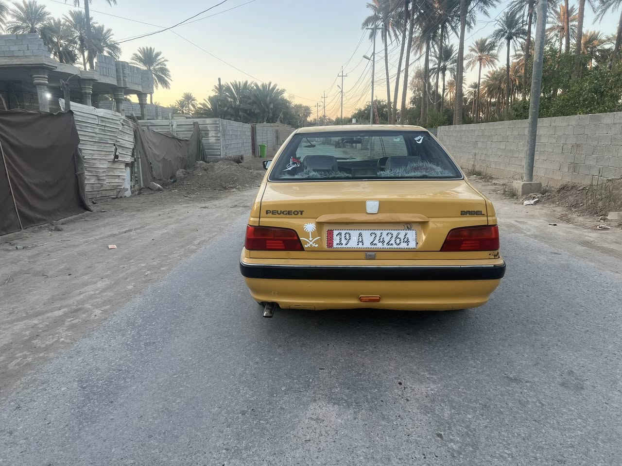 السلام عليكم بيجو بارص للبيع موديل ٢٠١٥مكفوله من ضربه وتبديل والصبغ والكير والمحرك مكفولات منضومه تبريد جديده تخم تايرات جديده حداديه جديده وشوفت عينك السياره بنشر شون نضيف السياره باسمي وتحويل ثاني  يوم رقم انكليزي جديد هزه جديده السعر ٤٥وبيه مجال العنوان كربلاء الحسينيه 
رقم الهاتف ***********
