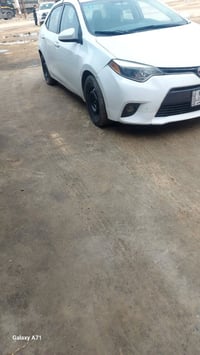 كورلا ٢٠١٦ • مصبوغة • مكفولة كير ومحرك