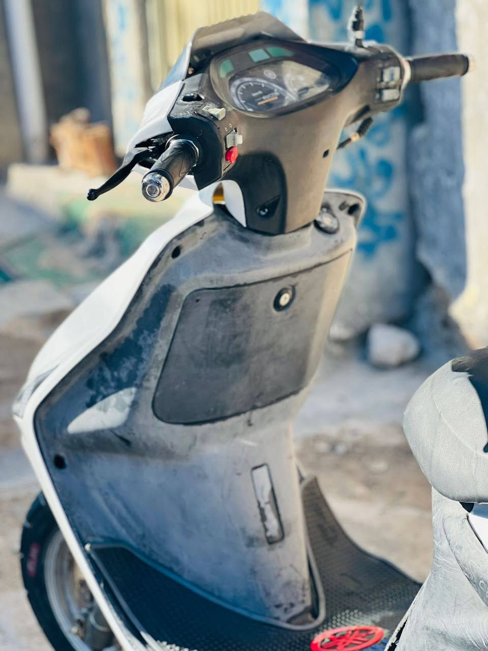 دراجه فراشه محرك ما مفتوح كهربائية كله تشتغل شلعه تخبل فول نضافه مكاني نجف سعر 500  رقمي ***********
