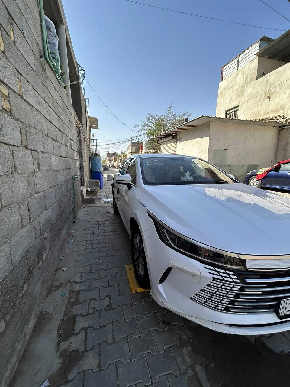 السلام عليكم سياره BYD موديل 2025 السياره كفاله ماشيه السياره 4.000 السياره بعدها زيرو عله وضع الشركه  رقم السياره بصره  السعر  135 السياره بصره رقم الهاتف *********** مكان السياره بصره
