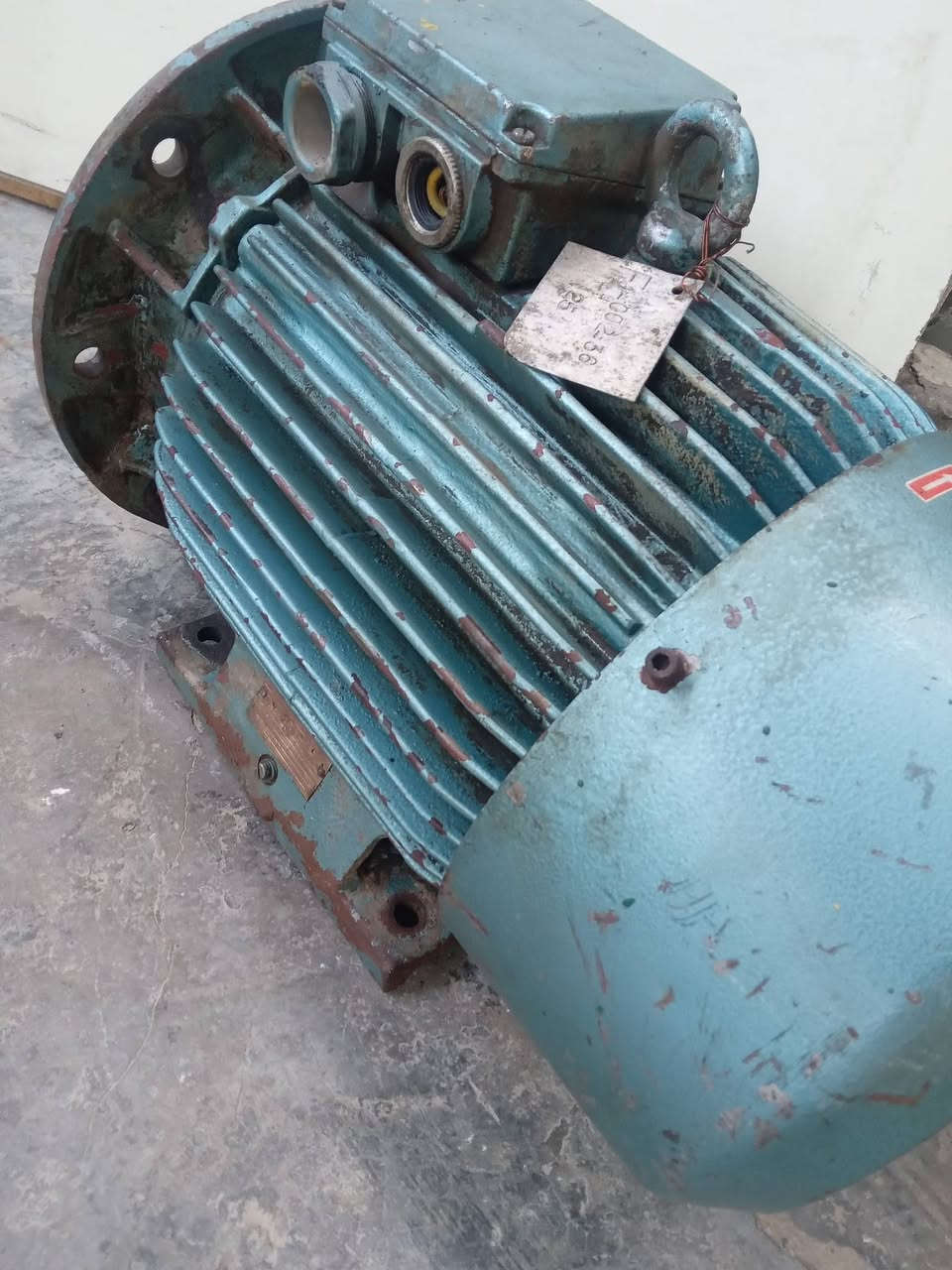 ماطور ١٥ حصان قاعدة فلنجة ١٥٠٠ استندر بولندي السعر ٤٥٠ الف ابوغريب ***********
