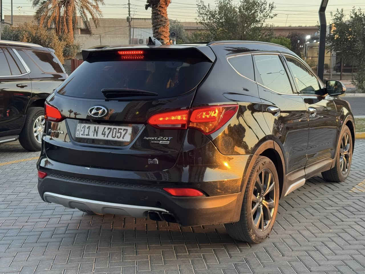 السلام عليكم
هونداي سنتافيا 2018 
السياره وارد أمريكي حادثها جاملغ. وبنيد  وبيها مكانات صبغ ابيع حزام 
مواصفات 
بصمه 
شاشه 
كأمره 
تحكم ستيرن 
بانوراما 
كراسي جلد 
محرك 2000 تيربو 
مكانها بغداد حي الجهاد. 
السعر. 135$
رقمي ***********
