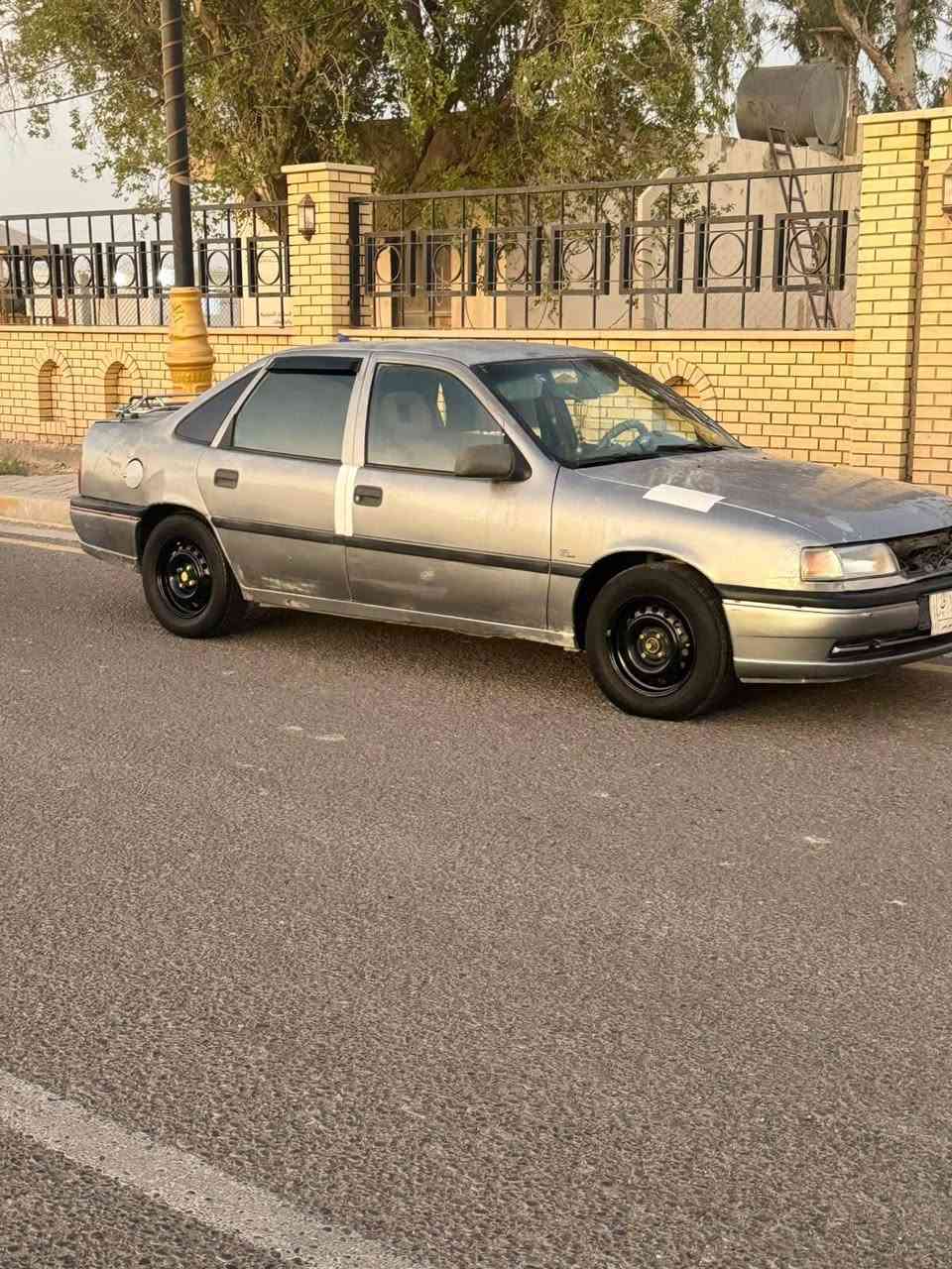 فيكترا ٩٣ بلاديه بدون صبغ محرك 20 كير عادي تبريد بلادي مو شغال رقم بغداد سنويه بعدهه ماساقطه سعر ٣٥ مكاني سامراء للاستفسار ***********
