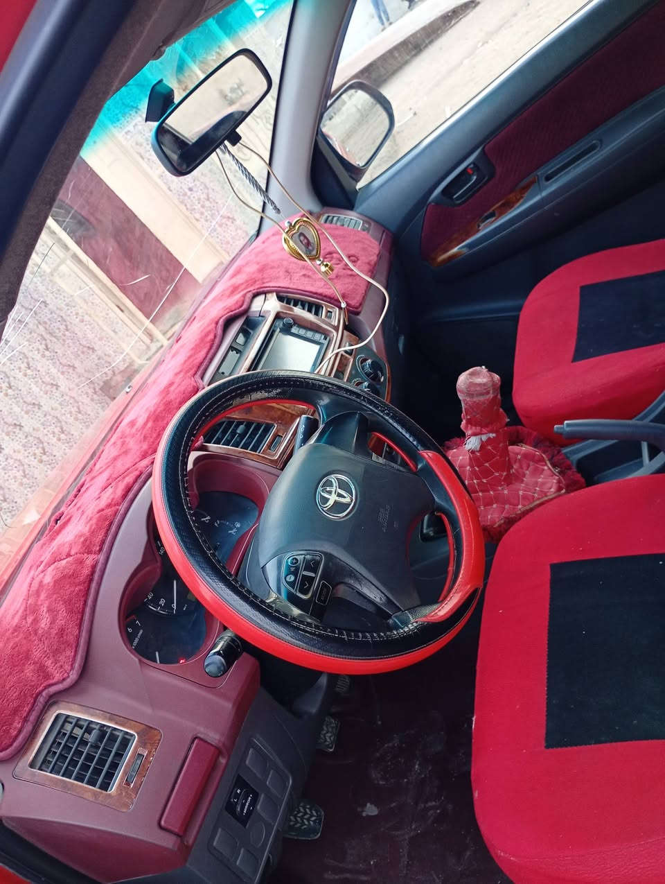 السلام عليكم بيكم فلاونزه 2013  رقم بصره الماني شاصي 12 سنويه 2028 تحويل مباشر بيهه صبغ فوك التاير اليمن الورا اثر زلغ حداديه جديده تبريد تدفه كهربائيات كله جديد وشغال سعرها 165 وبيهه مجال حق الجيه مكاني البصره قضاء الدير   ***********
