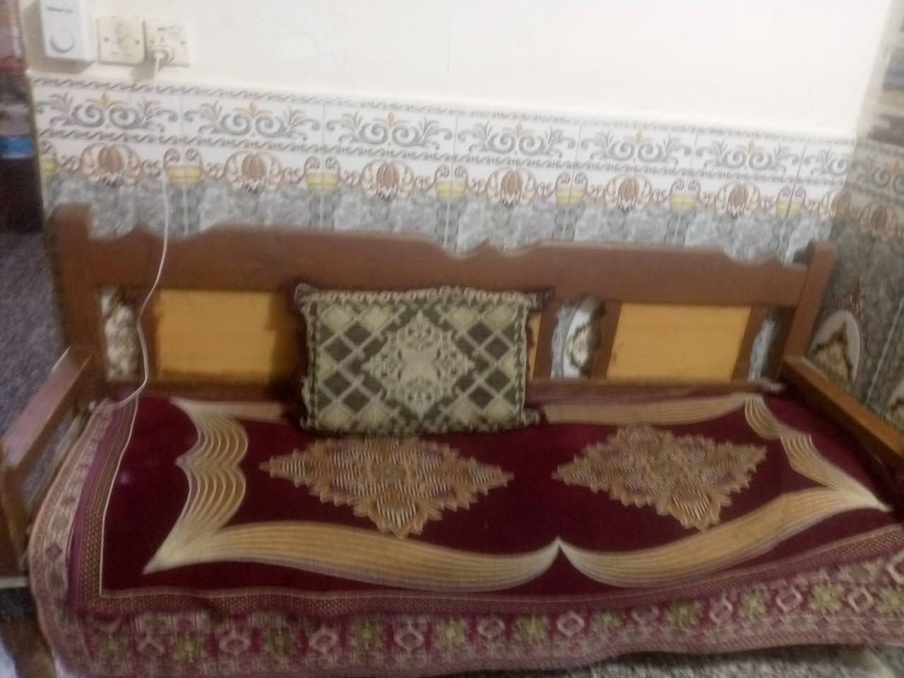 السلام عليكم عيني هاذا البيع الاستفسار *********** واتساب
