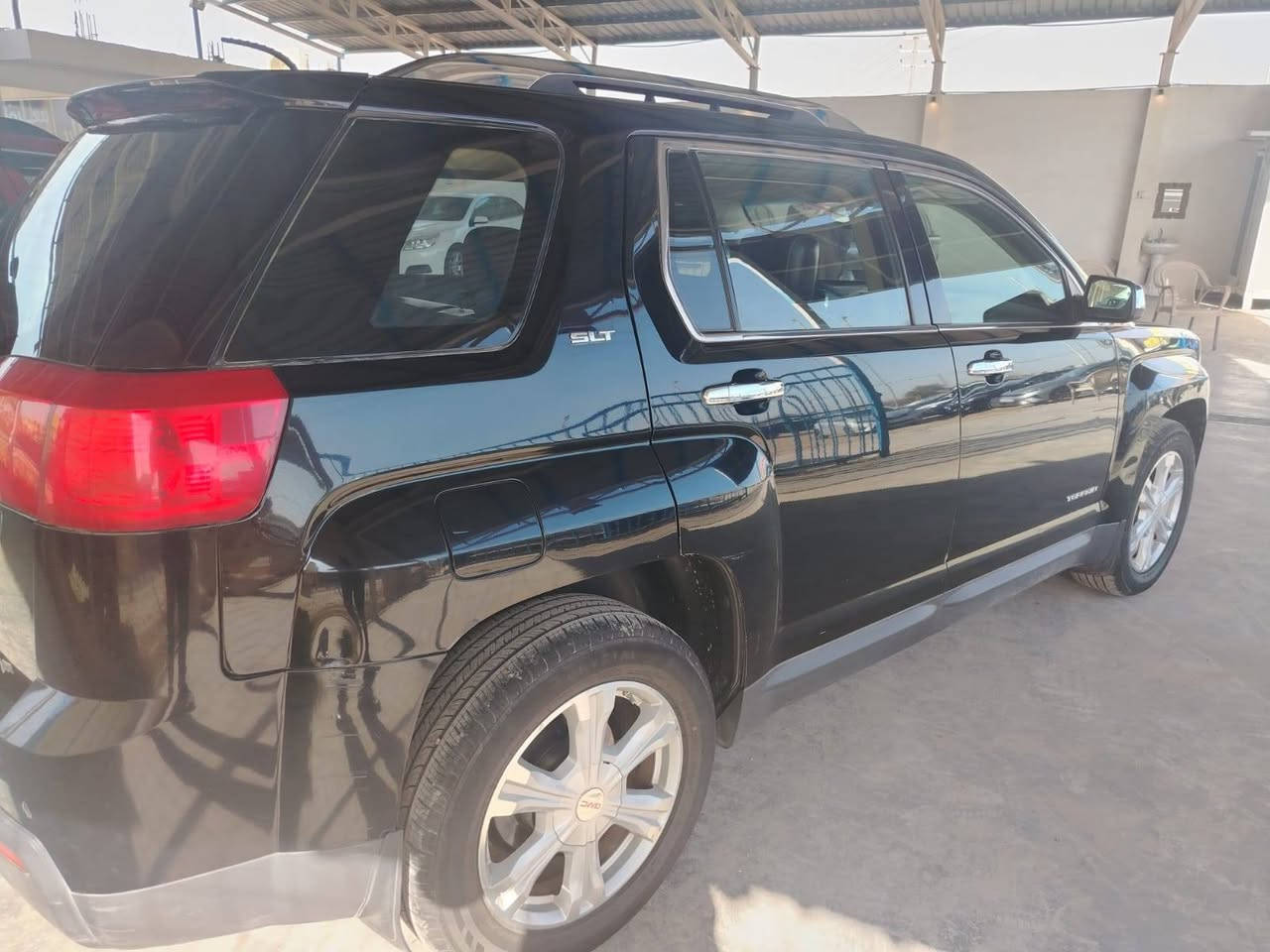 جمسي تيران 
موديل 2017
مواصفات SLT
السعر 140
حجم المحرك 4سلندر 
ماشيه 175
صبغ فقط بنيد بدون دواخل 
ولا ايرباك 
السياره جديده بمعنى الكلمه 
للاستفسار *********** بغداد, العراق
