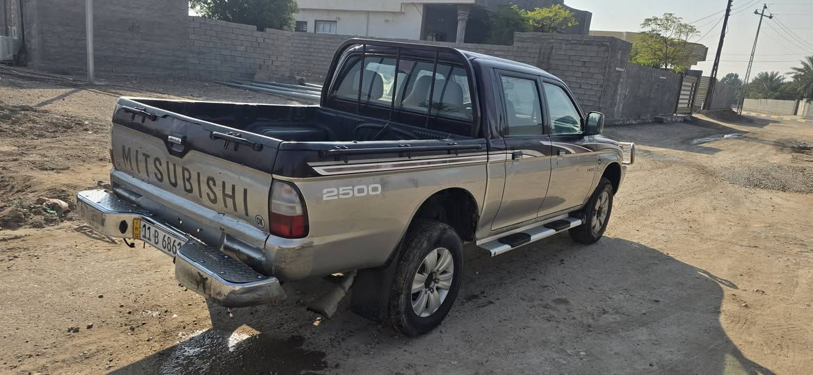 السلام عليكم ابيكم موديل 2006  رقم بغداد سياره بلاديه سعر ١٠٥ وبيه مجال مكان فلوجه كرمه
***********
***********
