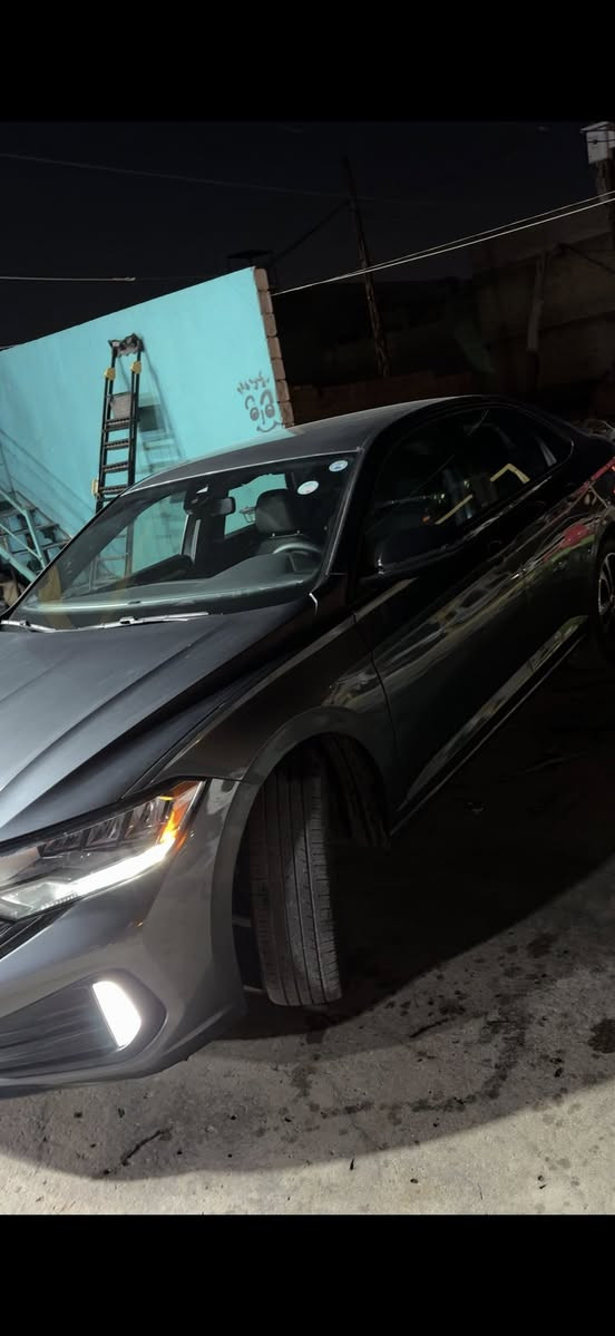 جيتا ٢٠٢٤
ماشيه ٢٠الف
حادث مرفق بالصور 
رقم اربيل بأسمي 
بدون ايرباك تبديل جاملغ 
مكان السياره بغداد الغزالية
السعر ١٥٥ 
***********
