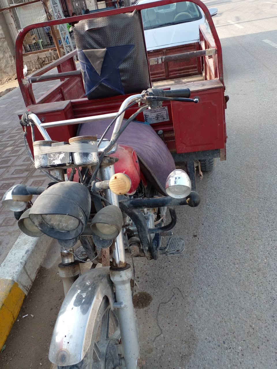 سلام عليكم ستوته لبيع موديل 14وراق أصولي سعر واحد و٤٠٠وبيه مجال رقم الهاتف***********
