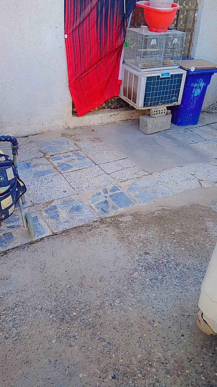 السلام عليكم بيت للبيع المساحة 120 متر السايد الواحد الكرغولية مقابل ماركت الهدى يحتوي على حمام خارجي خارجية وطرمة كبيرة واستقبال كبير وغرفتين ومطبخ وحمام داخلي
الاتصال ***********بي مجال
