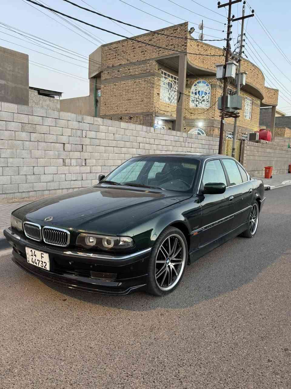 بي ام 740موديل موديل ٩٦ محدثه٢٠٠٠ محرك 8سلندر رقم بصرة انكليزي تحويل ثاني يوم السعر ٧٠ مكان السياره بصرة للاستفسار ***********
