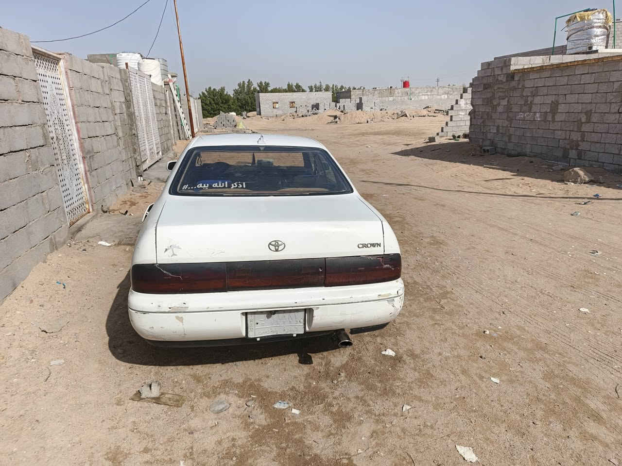 بطه منتصل موديل 2001  السياره جاهزه 
كهربائيات كله شغاله باسمي رقم بصره سنويه تنتهي بشهر 9 سياره مكفوله من الضربه ونقل جثه وكصه 
مرشوشه جماليه كير ياخر بل نمره ال3 فقط 
محرك 2.500 سعرها 50 وبيه مجال بسيط مكان السياره بصرة سفوان رقمي ***********
