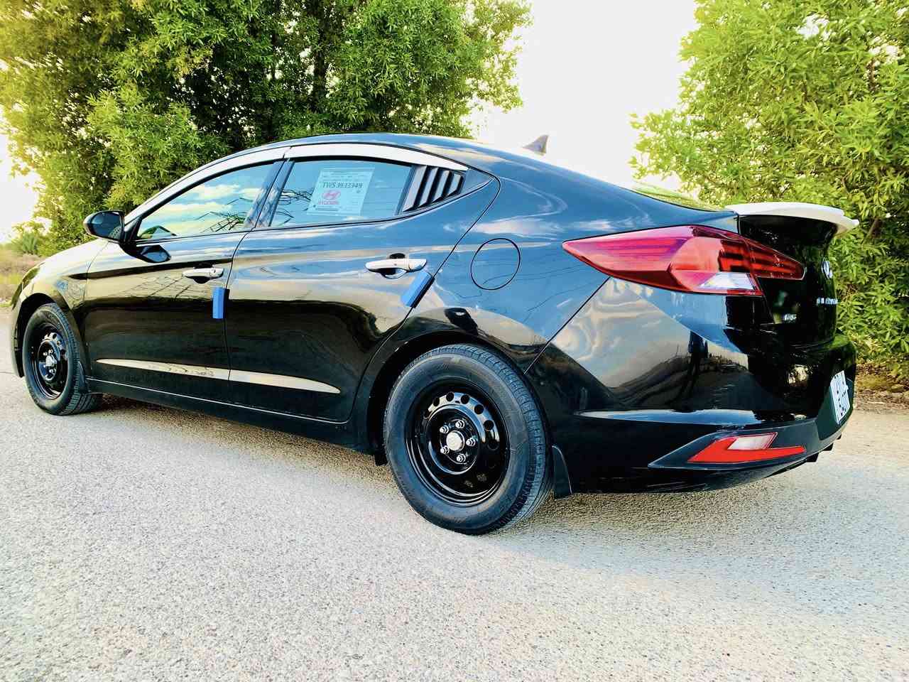 اسعد الله ايامكم
النترا 2020
حادثها البنيد والدعاميه بدون دواخل
وبلعراق صار بيها الجاملغ صبغ وبيبان ثنين اثر جراد وربع صبغ بل جنطه بسيط 
سياره جديده وحلوه 
محرك 2000 دوش 
سيارع عليها ادامه كامله 
تخم تاير وباتري وحداده 
انضمه مود درايف وضعيات قياده
وباقي المواصفات معروفه 
رقم واسط تحويل مباشر 
السعر 122 وبي مجال
***********
