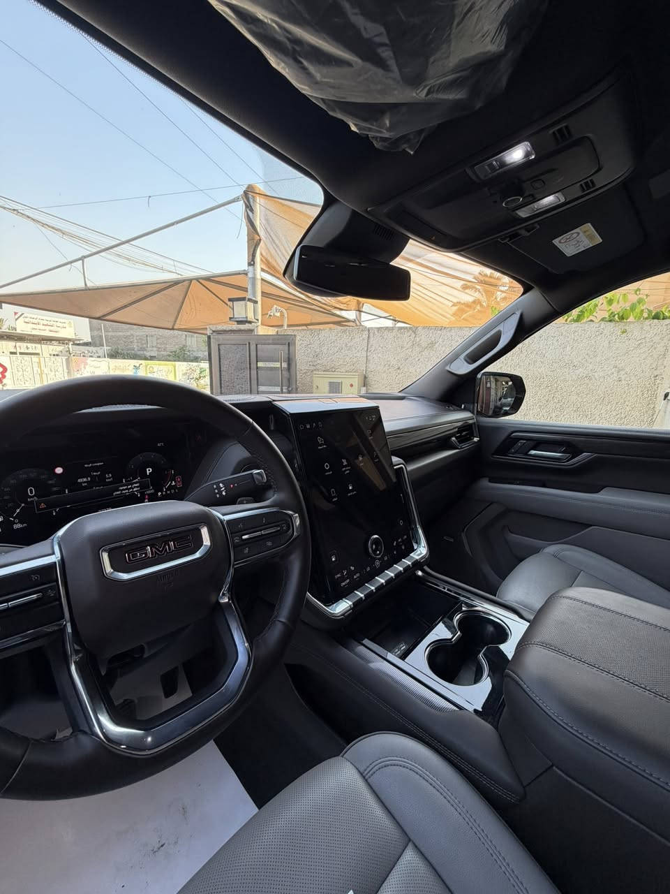 جمسي يوكن الفيشن 2025
ا GMC Yukon ELEVATION 2025 

(((السياره مغلفه )))
 خليجي وكالة المنصور 
 ماشيه 27 الف كيلومتر  

 موديل 2025

 حجم المحرك 5.3 V8 

 مفتاح التشغيل بصمة  

 تشغيل عن بعد 

 دفع ثنائي RWD

حساسات أمامية 

حساسات خلفية 

لايت زينون + LED 

 دخول بصمة ذكي 

 حجم الاطار R20 

 اشارة في المرايا الجانبية وكهرباء 
 ا ABS 

 دشبول شاشة ديجيتال 

 شاشة Apple Car play 

 سماعات سستم صوت شركه BOSE

 كاميرا دوارة 
لانارة الداخلية LED  

 مثبت السرعة Cruise 
 المودات والاوامر الصوتية 
 ا Bluetooth / T YPCE 

مخرج منفذ الطاقة 

السياره بعدها بحاله الزيرو
السونر موجود بلمنشور

رقم بغداد بأسمي 

السعر. 625 ورقه وبيها مجال بسيط 

مكان السياره بغداد شارع فلسطين

واي استفسار ***********
