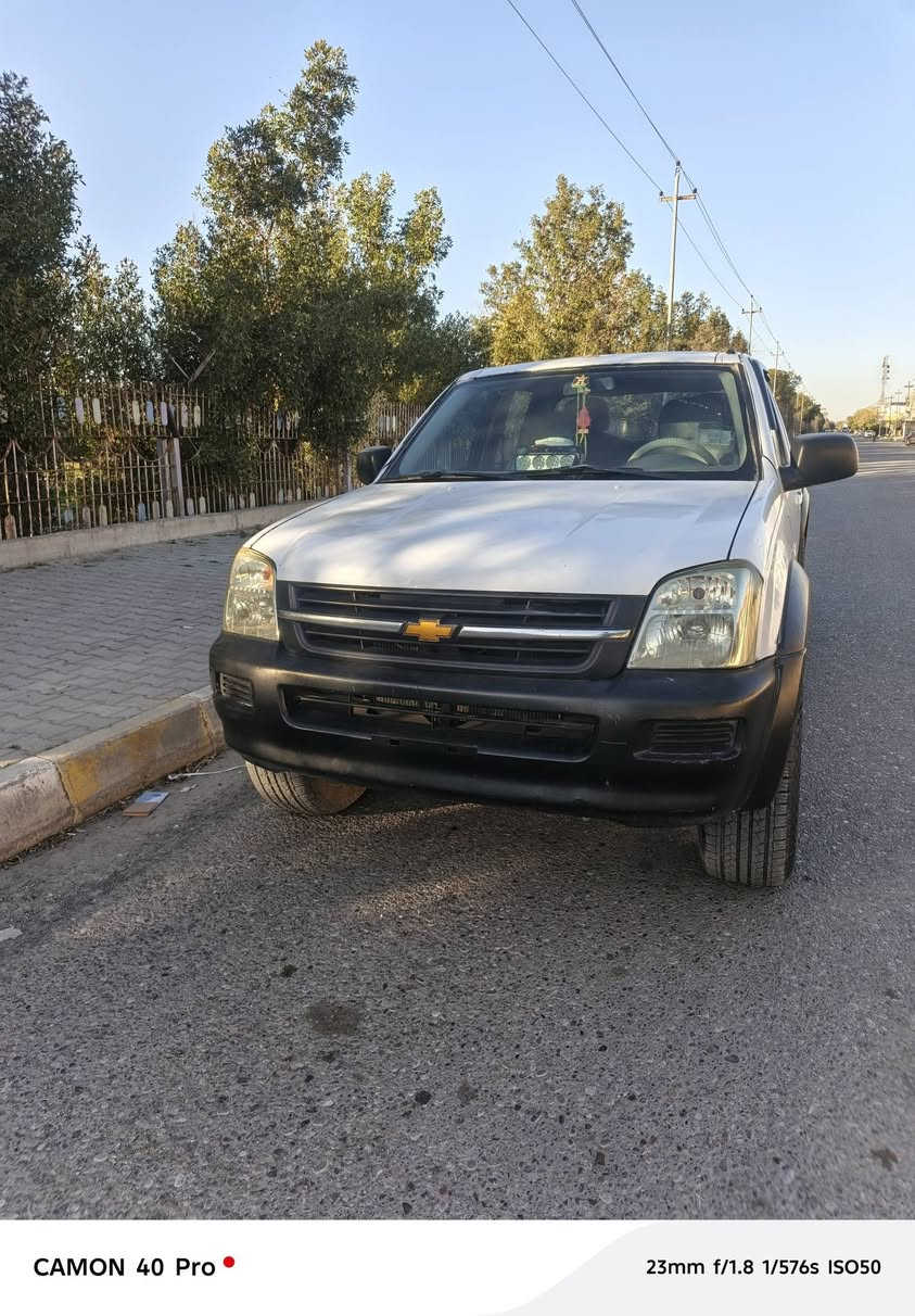 شوفر ليت. لاف موديل 2005 السياره مزايده وكاله بيها شرط وكافة الاوراق الرسميه معها والمحرك والكير بطه وكهرباىيات شرط كلها شغال اطارات جديده الغرفه مال السياره حلوه من داخل قفل مركزي جام كهربائي السياره حلوه اكثر من الصوره السعر 56وبيها مجال والشراي يتصل ***********
