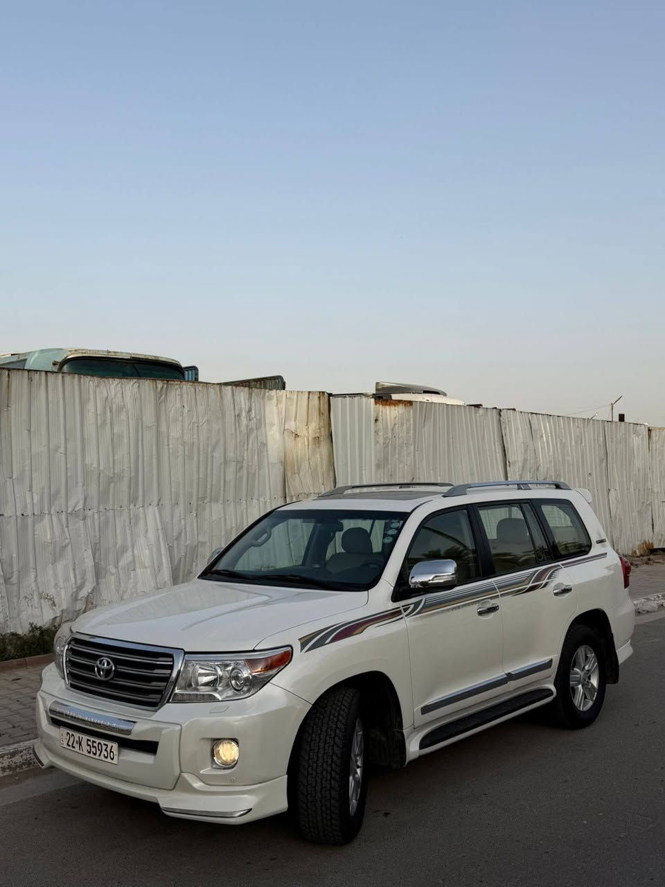 لاندكروزر 2015بريم
مكفوله فقط مكان بارد بسيط
السعر 40000$ 
رقمي ***********
العنوان بغداد الكاظمية
