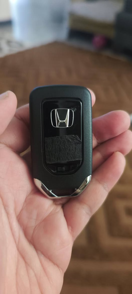 بصمة وخريطة هوندا ( قابلة للبرمجة ) خام يعني قطعة جديدة من المصنع مامتبرمجة المفتاح مامحفور، السعر 50 ، يوجد توصيل .


**إذا كنت صاحب هذا الإعلان وتريد حذفه لأي سبب، رجاءا أرسل رسالة إلى الدعم الفني**