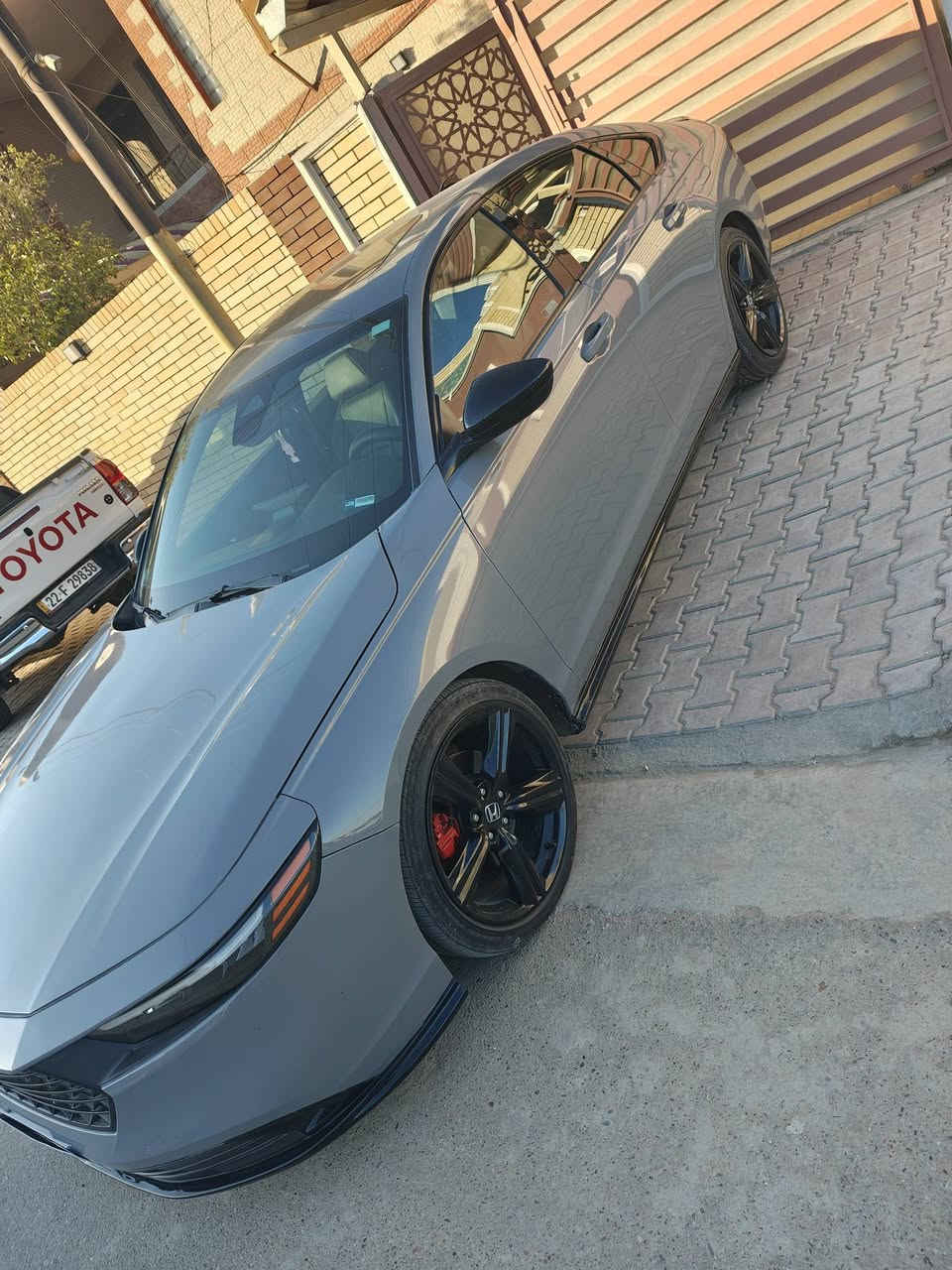 هوندا اكورد 24 رقم بغداد بأسمي
مواصفات فول سبورتL
جلد
فتحة
تشغيل وبصمة ابواب
كشن خزن
تحديد مسار
قيادة ذاتية
وبعد هواي مواصفات
حادث
بنيد مبدل ومصبوغ 
بارد بجاملغات الامامية ثنينهن 
والجاملغ الخلفي الايمن بارد
مصلحة تصليح درجة اولى
ايربالك دركة وبردة وراجع سستم
ماشية 30 الف كيلو
السعر 190 وبي مجال او مراوس مع تي2 وانطي فرق
***********
