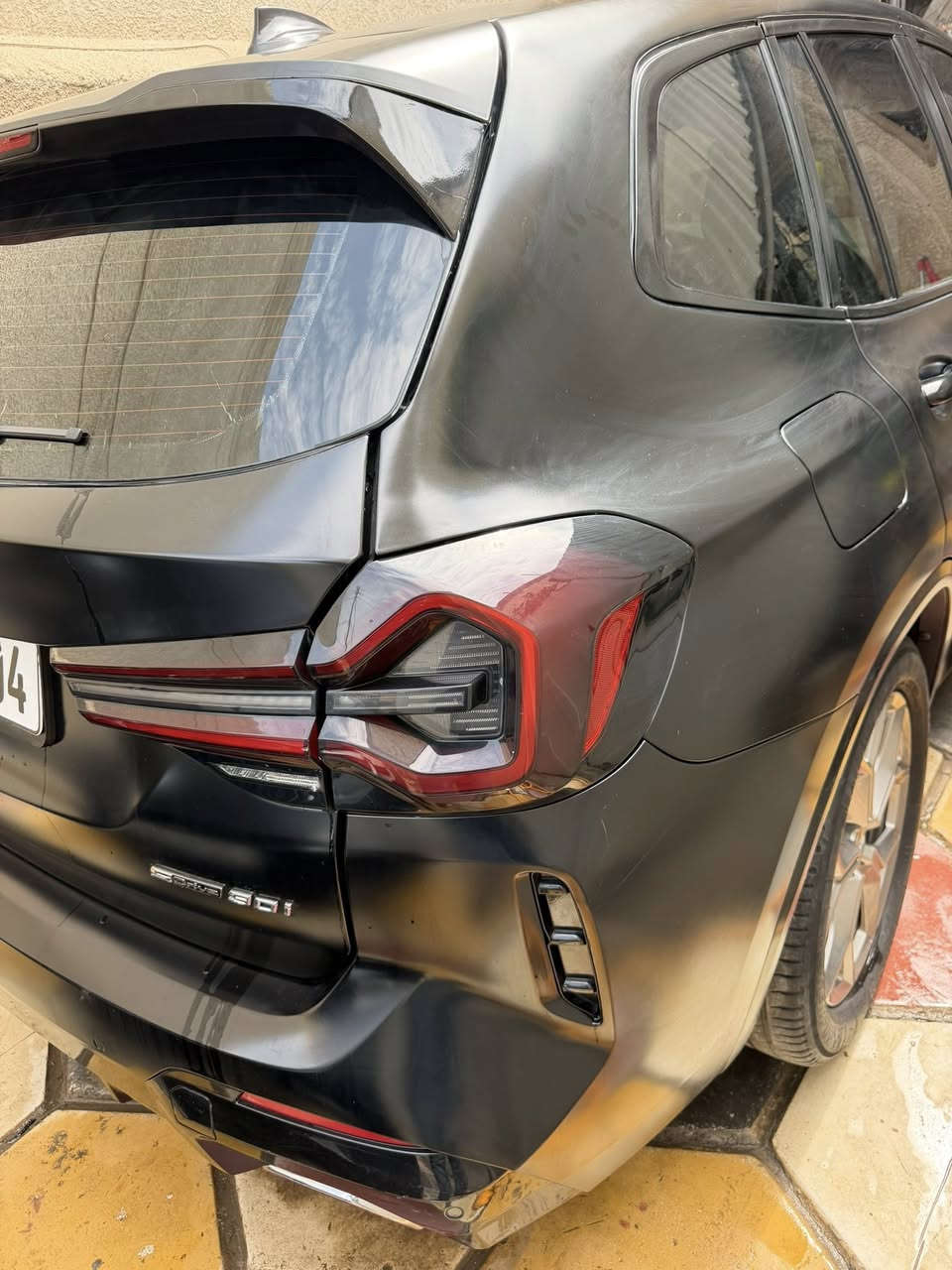 السلام عليكم
X3 M pakage 2022 

ماشيه ٢٨ 

ام باكج بلادي 

بردات 

نظام ايماءات 

صفر مسج بدون اي عطل 

رادارات 

بانوراما 

مصبوغه مات كلها عام 

السياره بيها ضرر بلقماره مو مكلوبه فقط تعديل وصبغ ايباك فقط برده 

السعر ٢٢٠ ورقه قفل 

للاستفسار *********** 

مكاني بغداد 

هزه وفحص جديد رقم سليمانيه تحويل ثاني يوم
