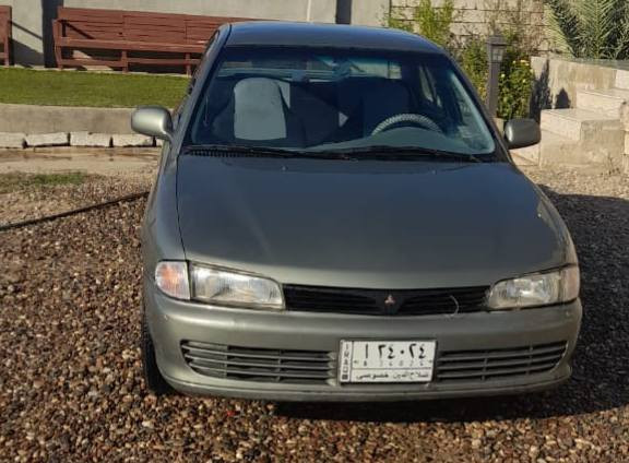 السلام عليكم مكلف بالنشر مسيبوشي لانسر موديل 1995سنويه صاقطه بهذا الشهر نضيفه مصبوقه عام بيها تدفئه تبريد سنتر لوك جوم كهربائيه كلها شغاله صدر نص عمر السعر ٣٤ وبيها مجال قليل موبايل ***********
