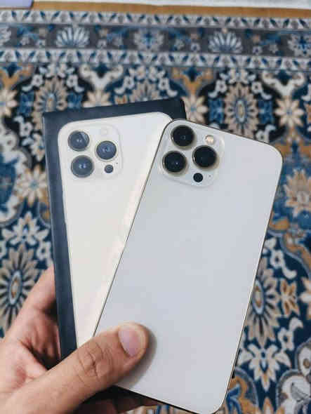 ايفون ١٣ برو ماكس مكفول 
ذاكره ٢٥٦ امريكي بطاريه ٩٠ الجهاز نضيف خدش مابي 
***********
سعر ٧٠٠ 
مكاني جلولاء
